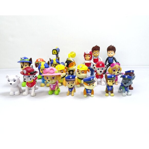 Lot of 20 Paw Patrol Figures Chase Skye Ryder Rubble‎ Action Spinmaster Pups - Picture 1 of 8